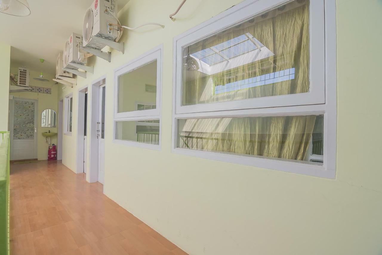 Reddoorz Syariah Near Museum Wisma Karya Subang Exteriör bild
